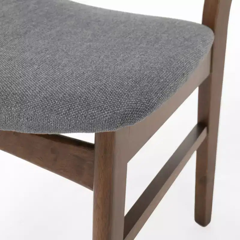 Sedie da pranzo Isador in tessuto imbottito con struttura in legno, stile moderno di metà secolo (Set di 2)