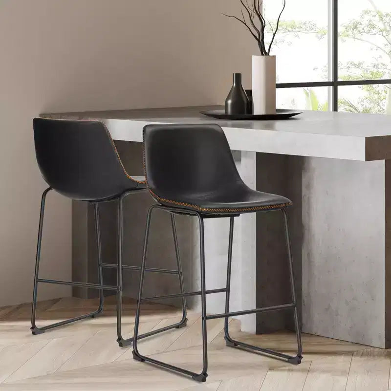 Sgabelli da bar industriali senza braccioli in similpelle con gambe in metallo e poggiapiedi, sedie da pranzo per isola cucina/ufficio domestico