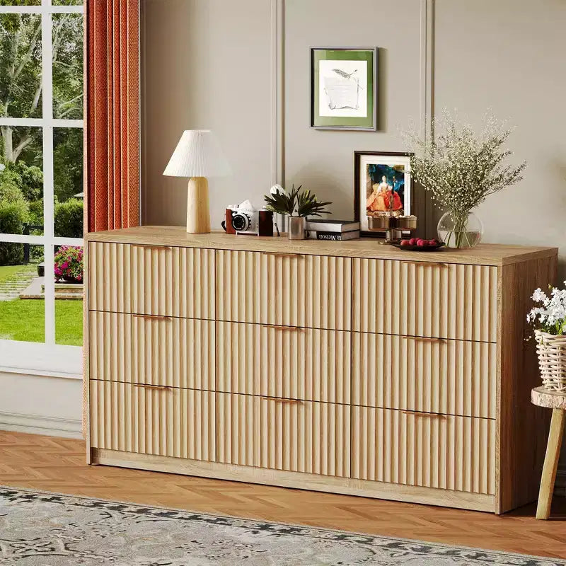 Comò scanalato a 63 8/9 cassetti - Ampio organizer in legno con maniglie in metallo e design antiribaltamento per camera da letto, soggiorno, corridoio