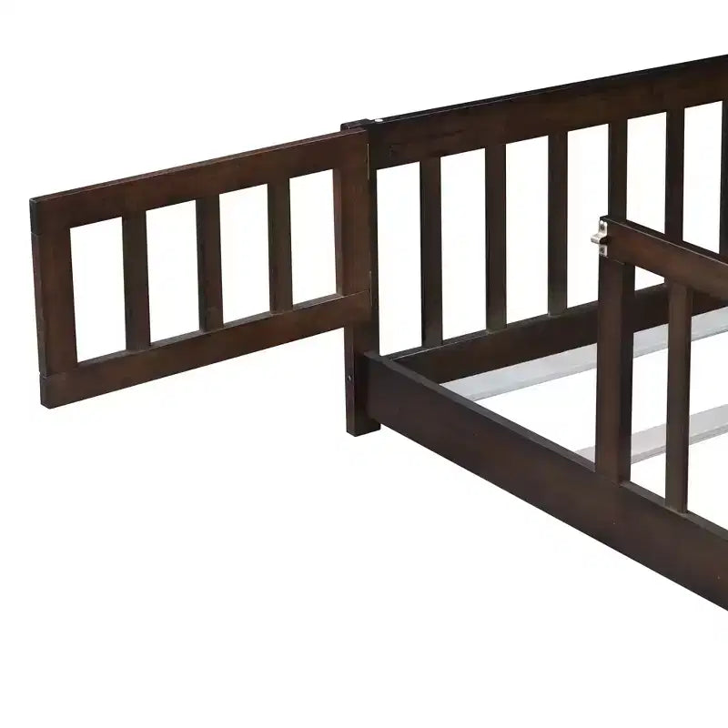 Letto a castello a pavimento con recinzione e porta, telaio letto per bambini Montessori a basso profilo, in legno massello di gomma, sponde di sicurezza, facile montaggio
