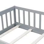 Letto a castello a pavimento con recinzione e porta, telaio letto per bambini Montessori a basso profilo, in legno massello di gomma, sponde di sicurezza, facile montaggio