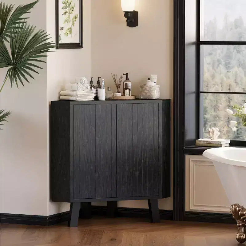 Mobile angolare da fattoria con ripiano regolabile, tavolino angolare industriale a 3 ripiani in legno con ante, tavolino triangolare (80 x 40 x 78 cm)