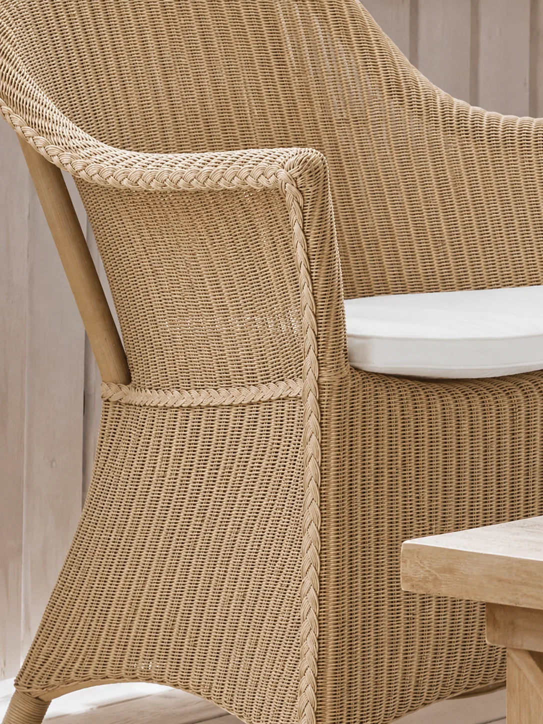 Classic Rattan Lounge Chair with Woven | Matte Finish