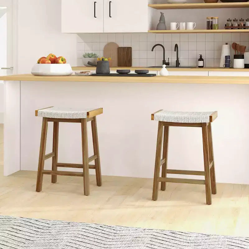 Sgabello da Bar con Seduta Intrecciata in Alghe e Struttura in Legno Massello, Altezza Contatore, Set da 2, 64.7 cm