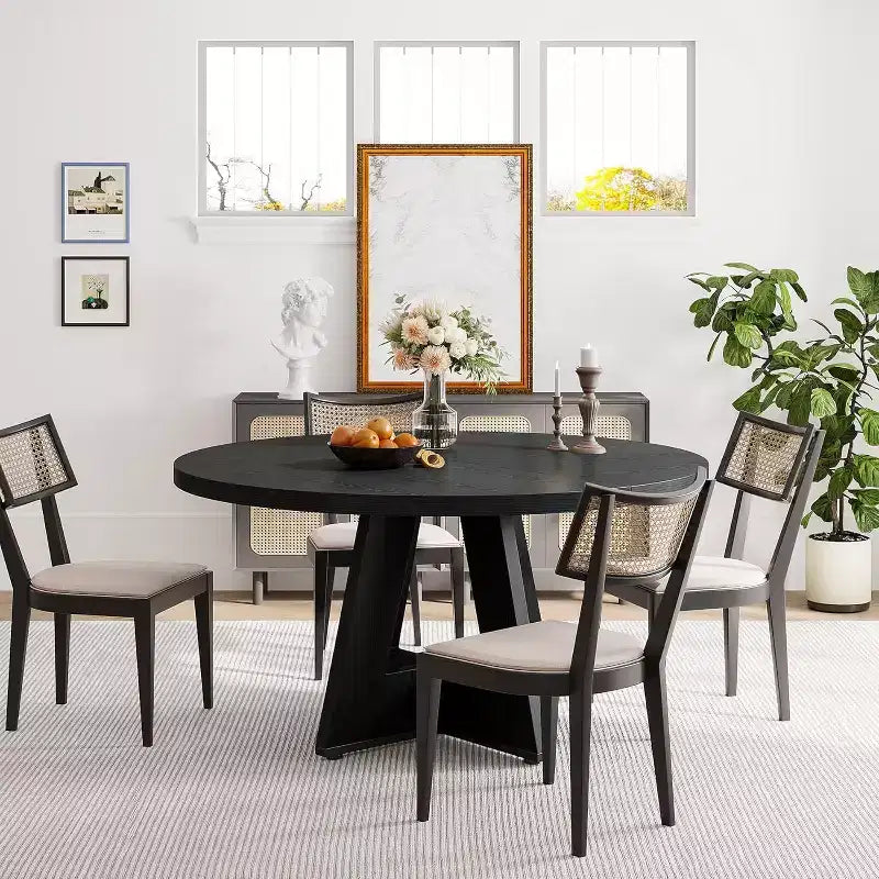 47 Inch Round Dining Table for 4 people