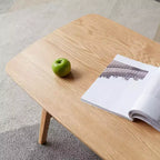 Table basse rectangulaire en bois de chêne massif moderne avec étagère de rangement GDFStudio Wright